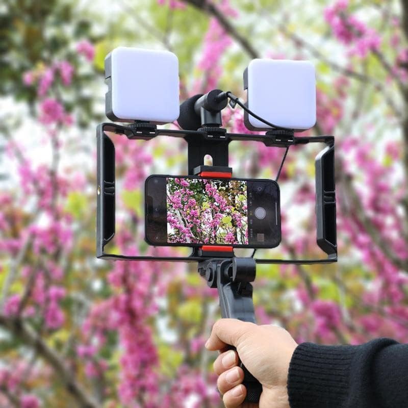 حامل موبايل ثلاثي القوائم بمقبضين مع مايك وإضاءة مزدوجة لتصوير فيديو احترافي